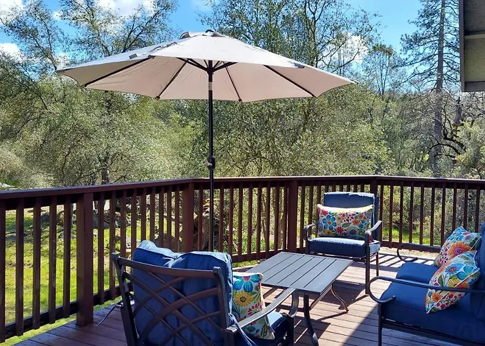 Little Valley Inn