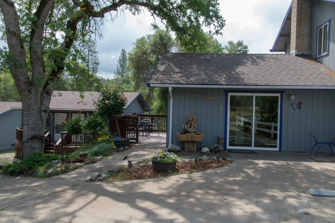 Inn Little Valley